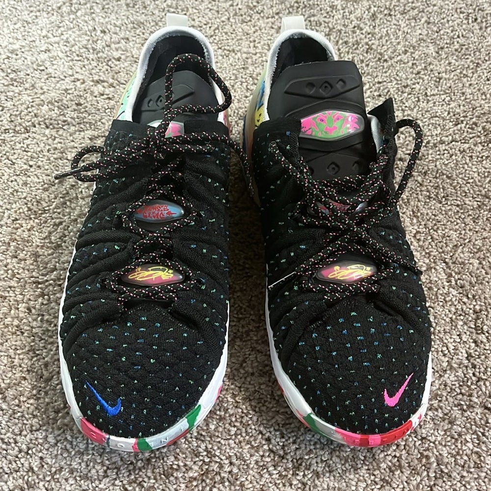 Nike LeBron James 18 Gang Black Pink Blast XVIII Multi-Color - size 7 EUC